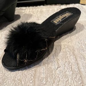 Vintage Black Lounge Slippers with Real Fur Accent